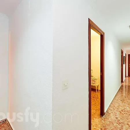 Classic Bedroom In The Center Of * Alicante